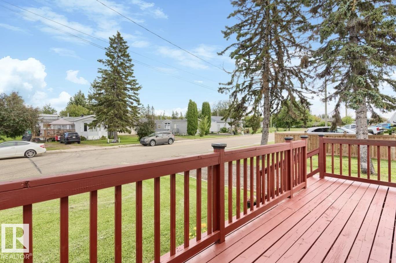 5409 45 St Property Photo 7