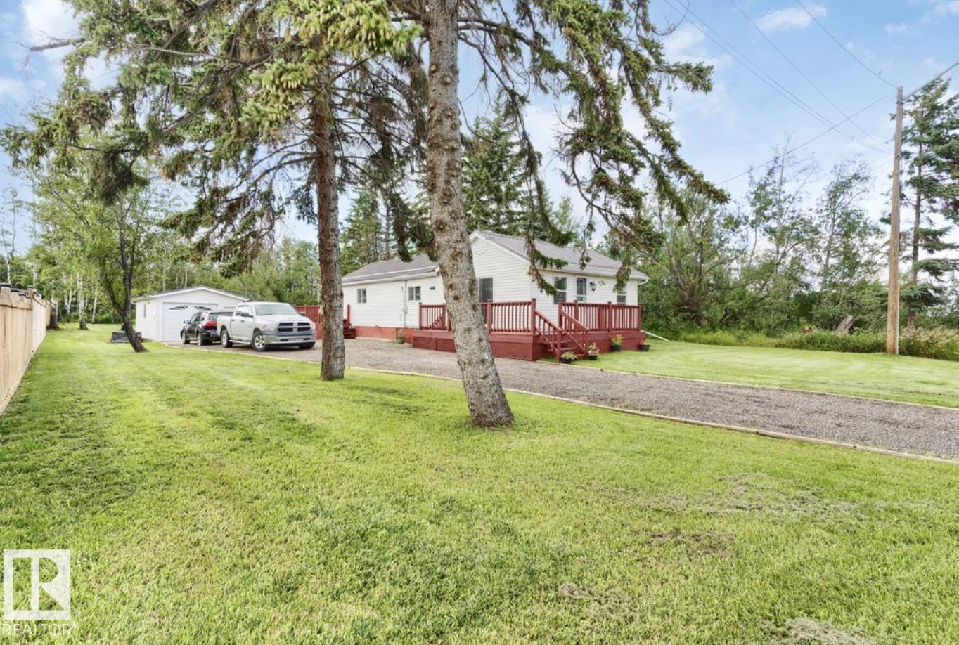 5409 45 St Property Photo 43