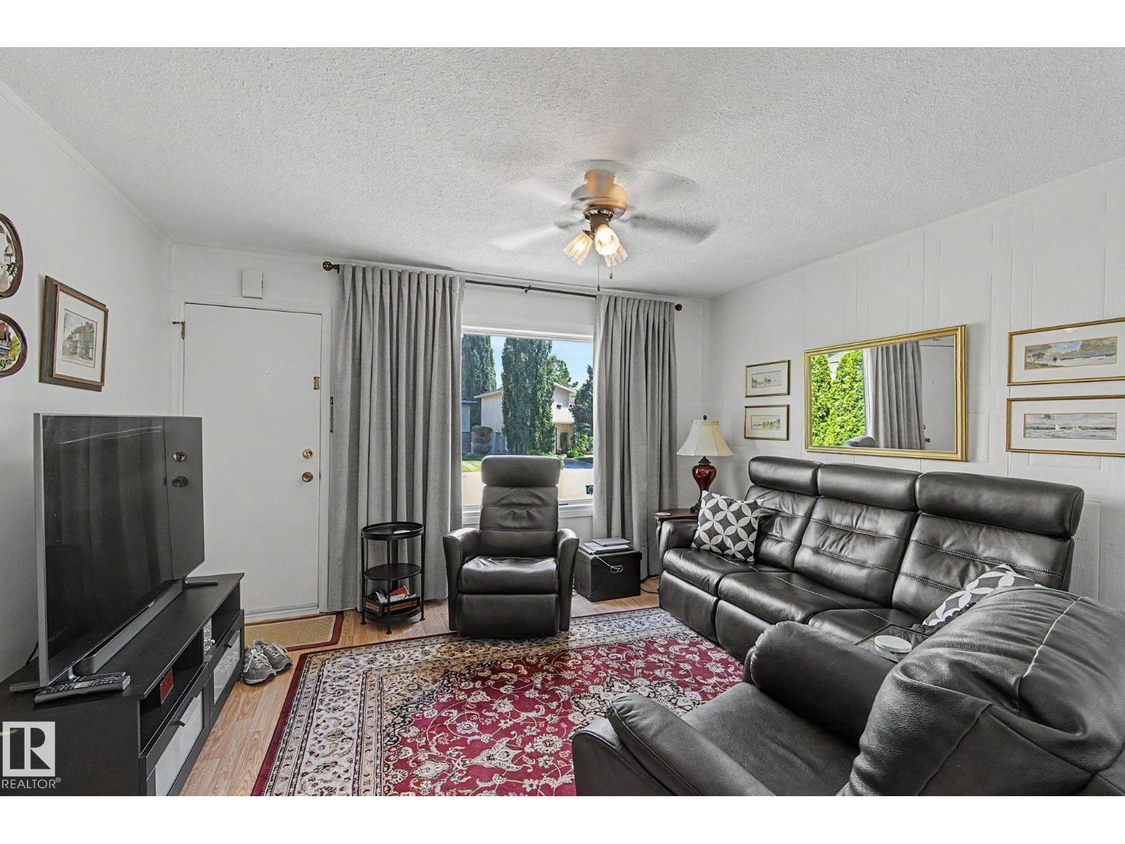 9706 159 St Nw Property Photo 8
