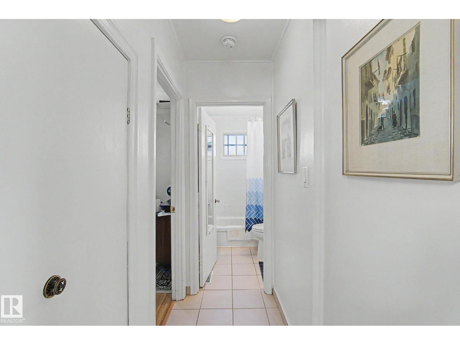 9706 159 St Nw Property Photo 22