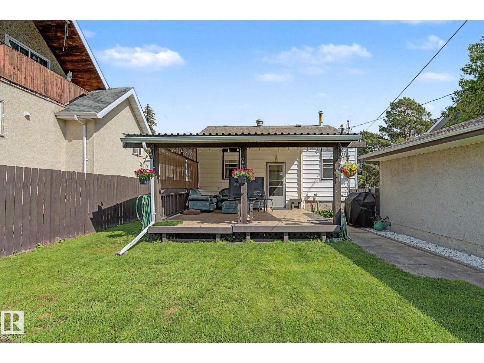 9706 159 St Nw Property Photo 33