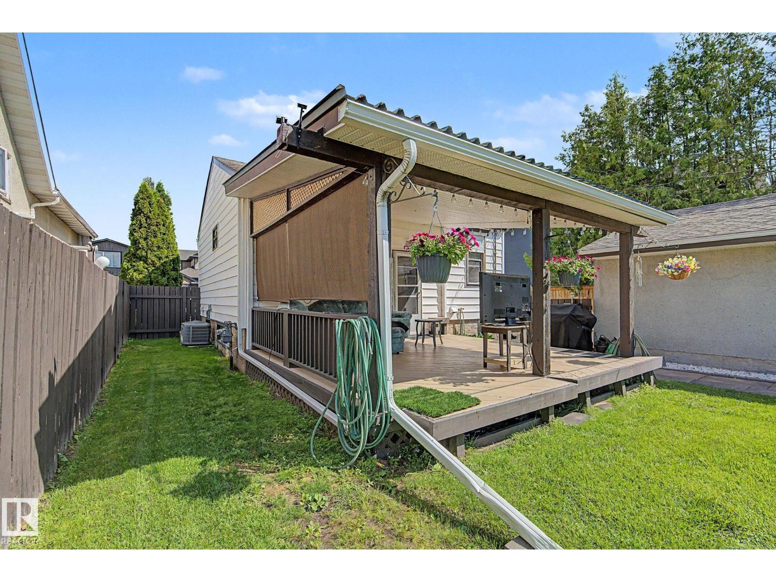 9706 159 St Nw Property Photo 35