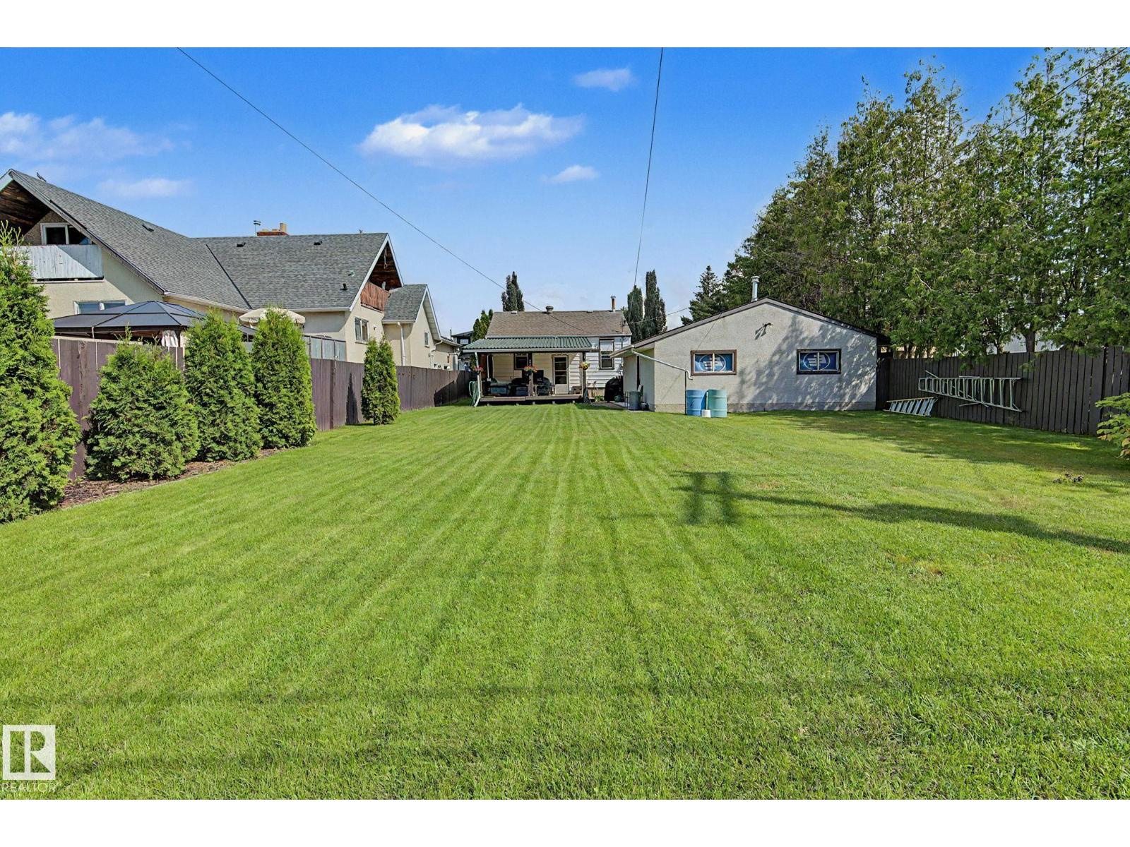 9706 159 St Nw Property Photo 37