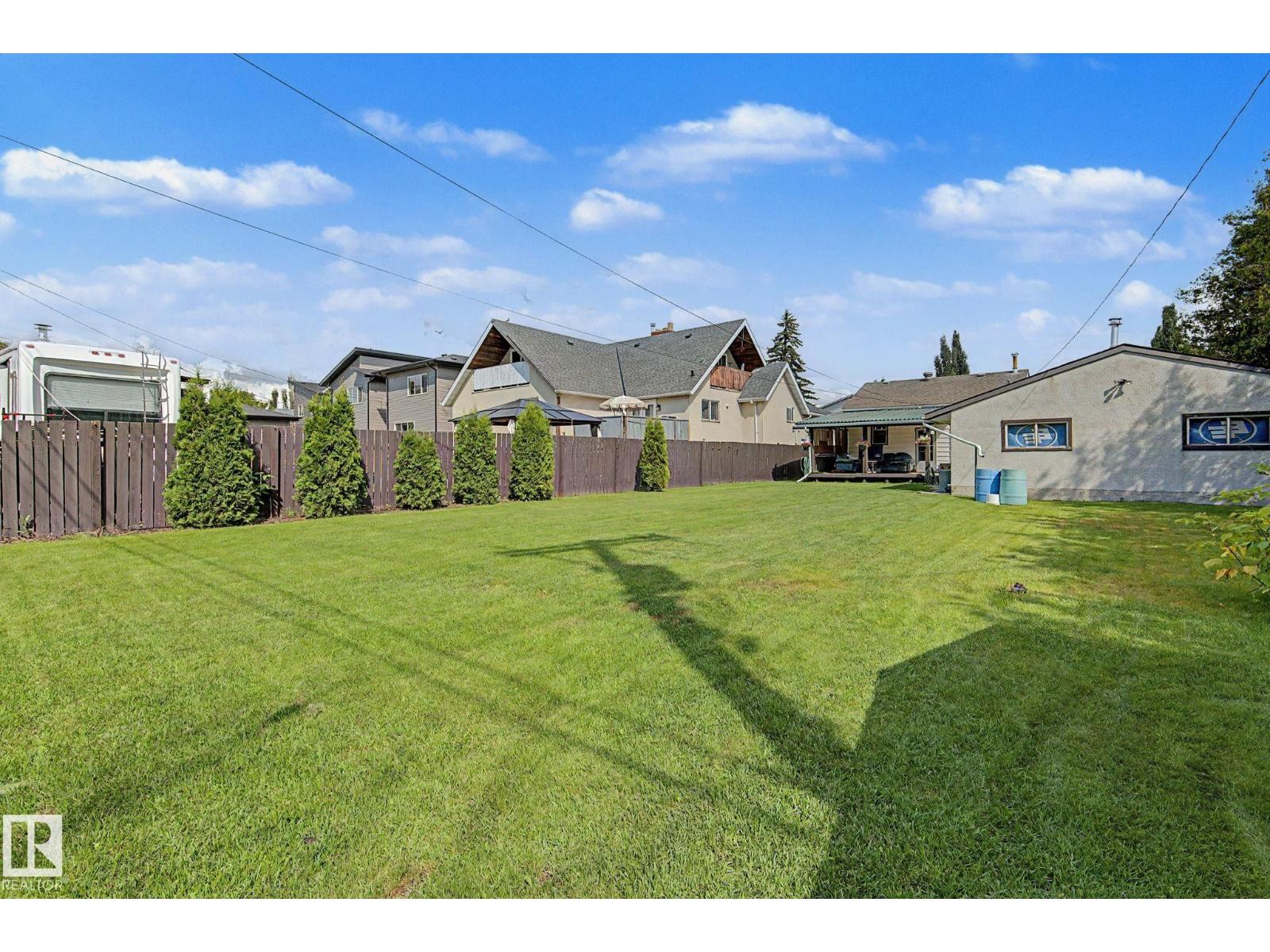 9706 159 St Nw Property Photo 38