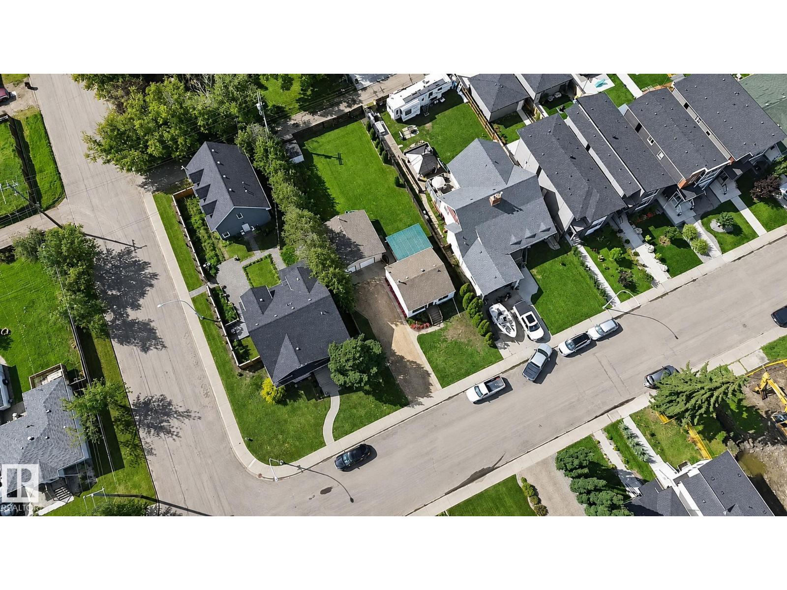 9706 159 St Nw Property Photo 49