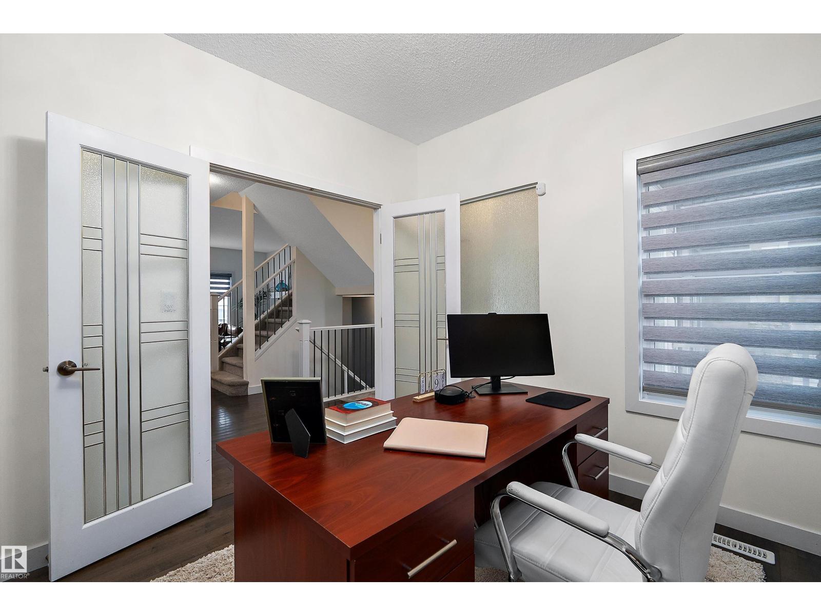 15832 11 Av Sw Property Photo 18