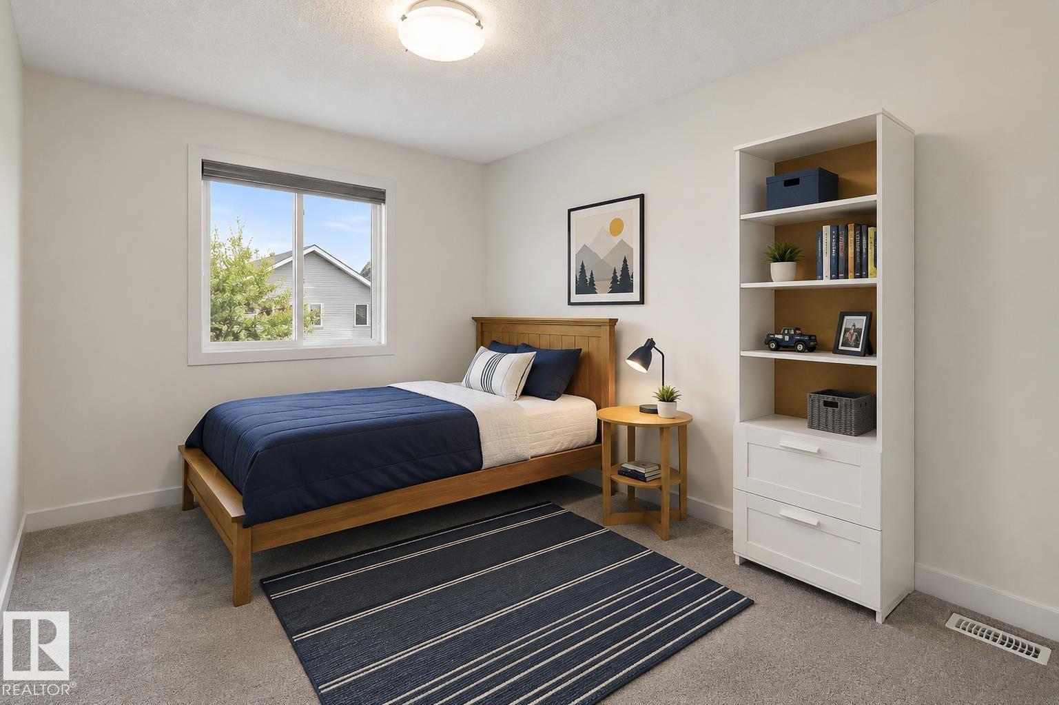 15832 11 Av Sw Property Photo 28