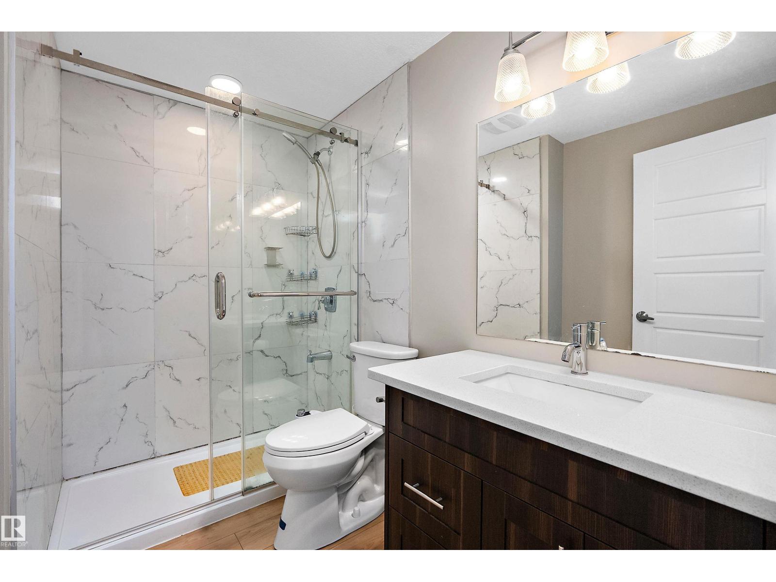 15832 11 Av Sw Property Photo 45
