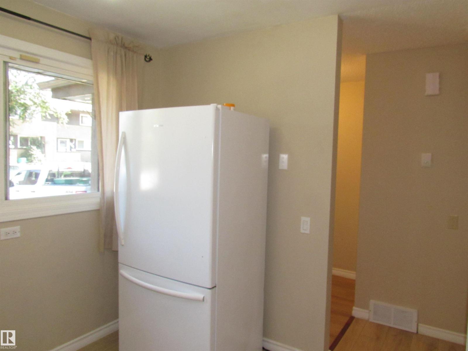 1692 37 St Nw Property Photo 13