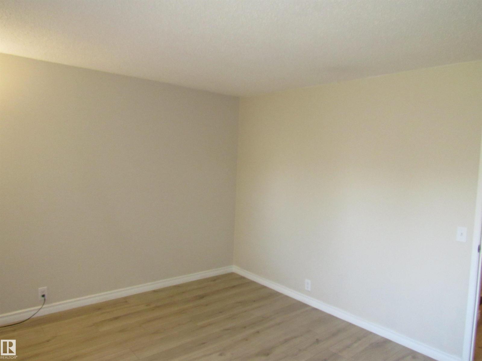 1692 37 St Nw Property Photo 17
