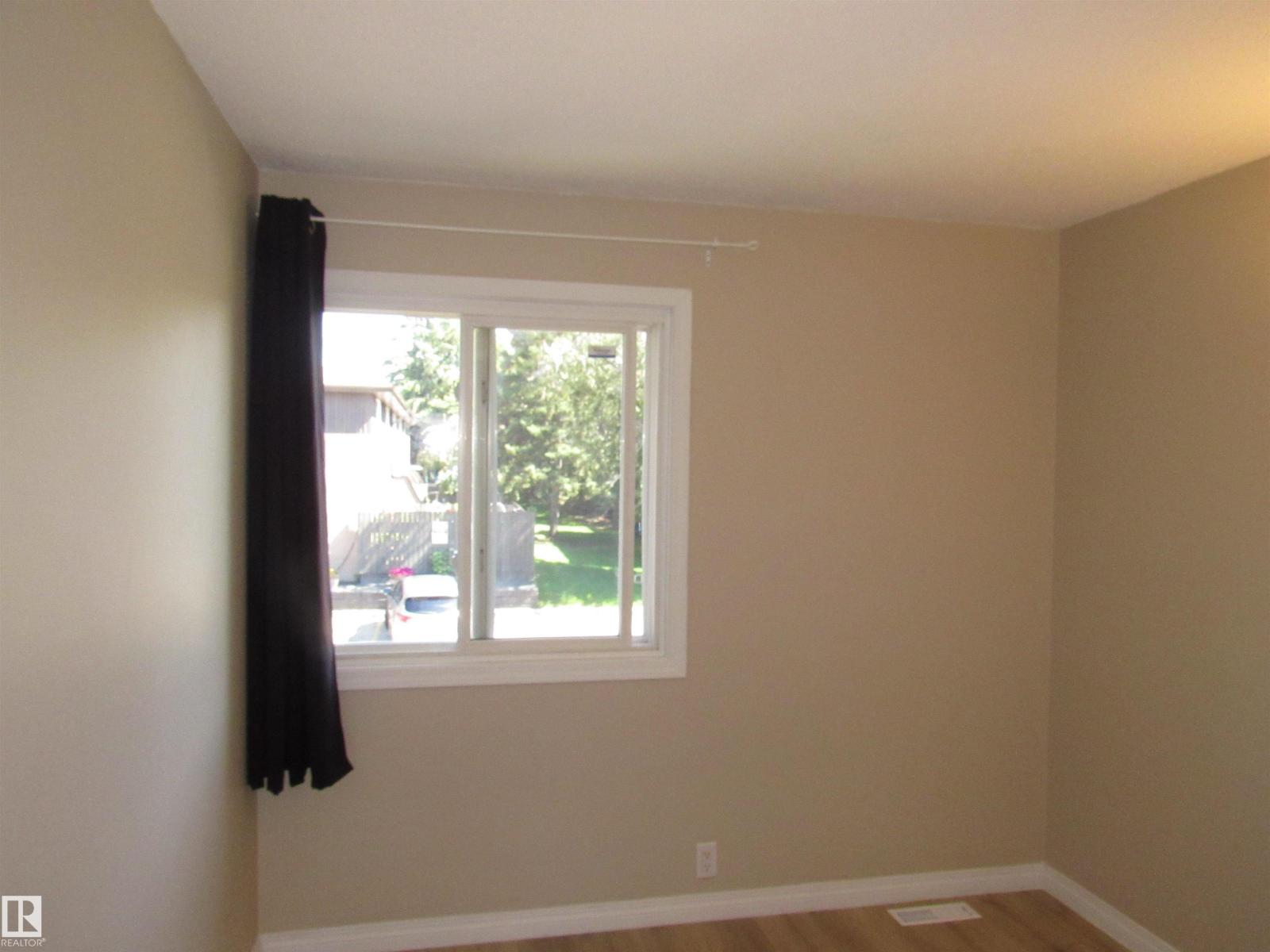 1692 37 St Nw Property Photo 19