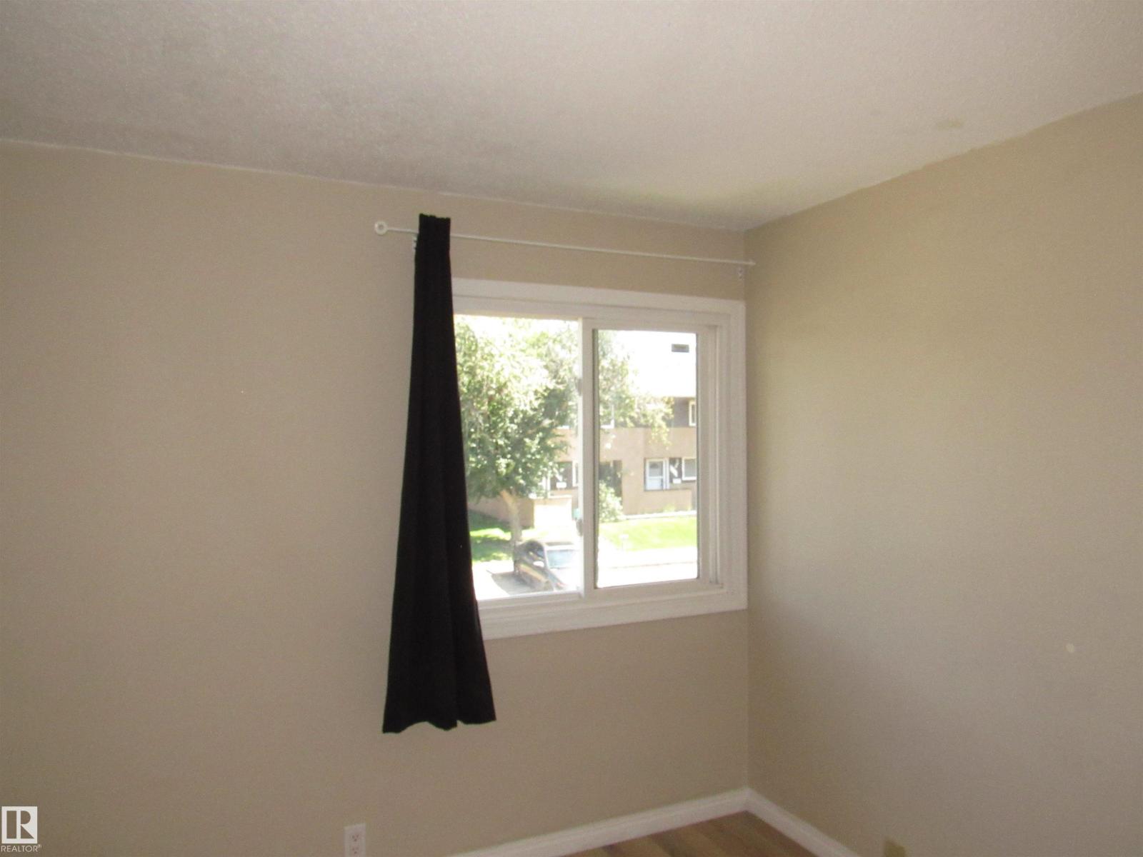 1692 37 St Nw Property Photo 22