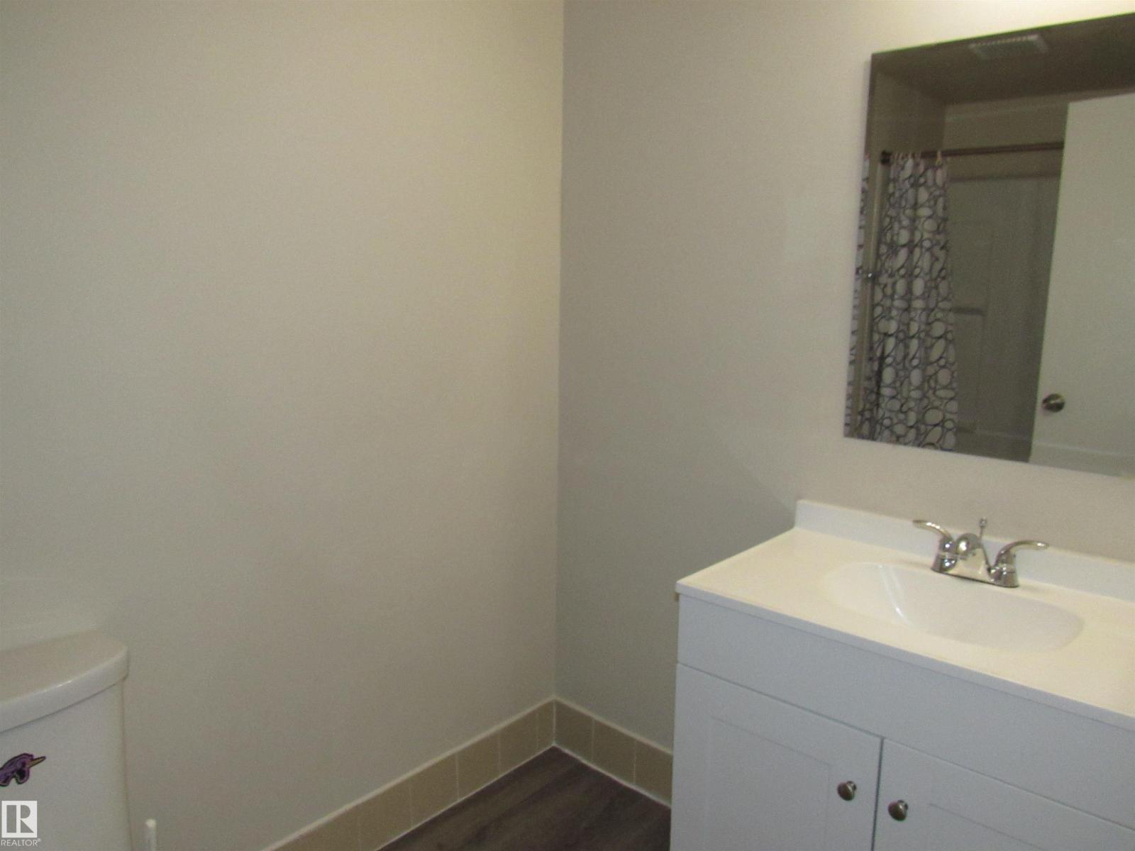 1692 37 St Nw Property Photo 25