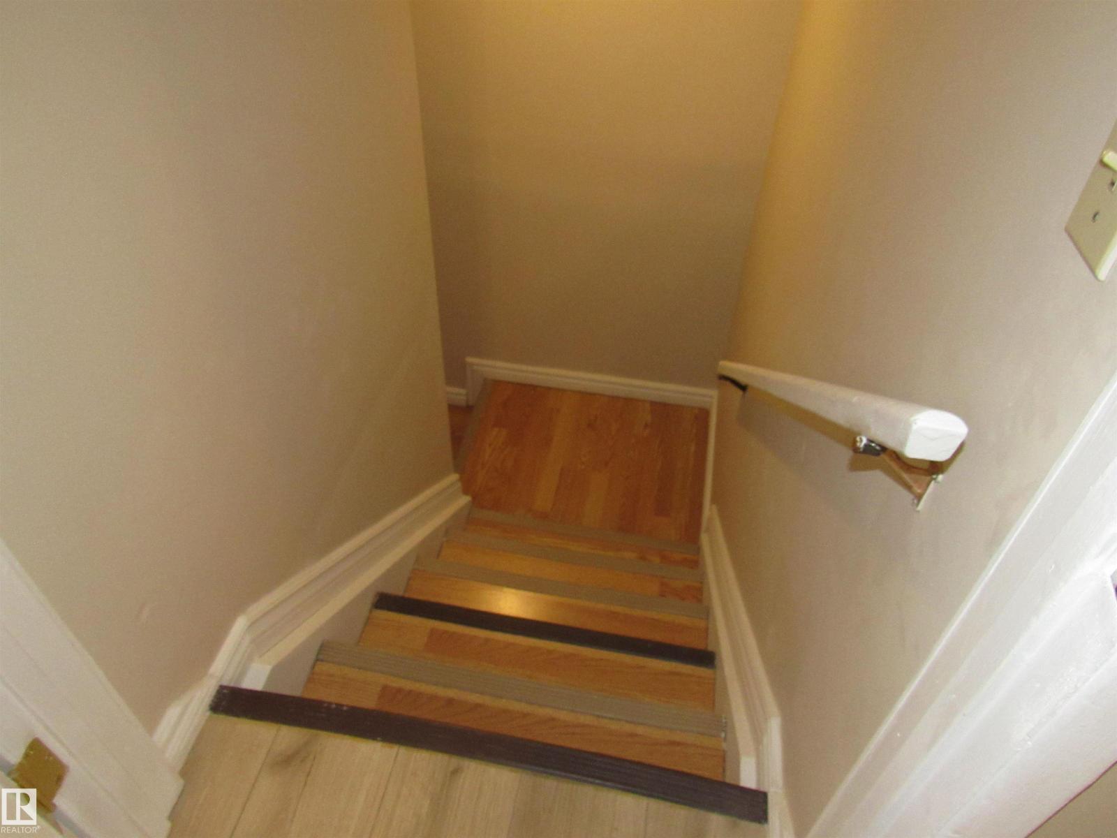 1692 37 St Nw Property Photo 27