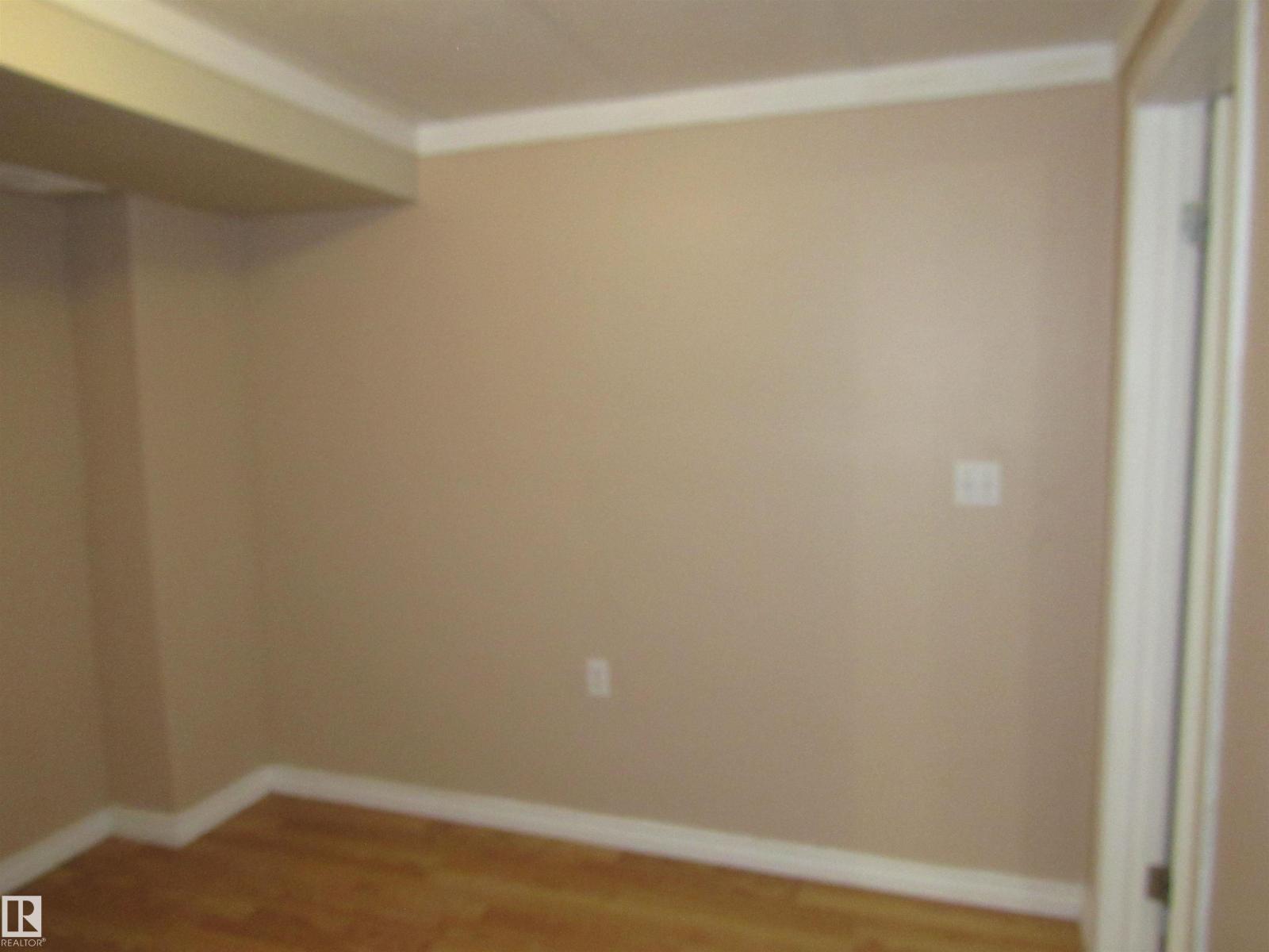 1692 37 St Nw Property Photo 28