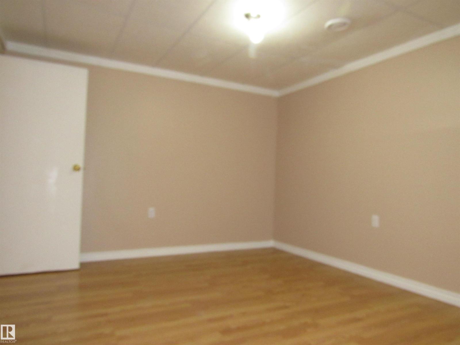 1692 37 St Nw Property Photo 31