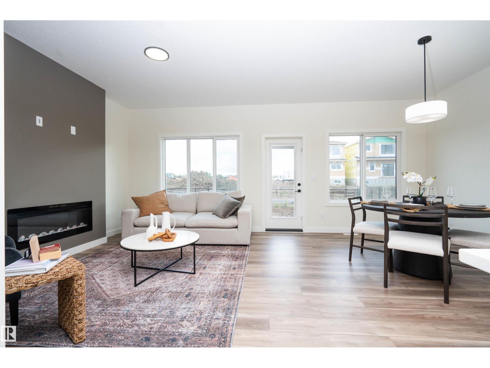 2623 5 Av Sw Property Photo 2