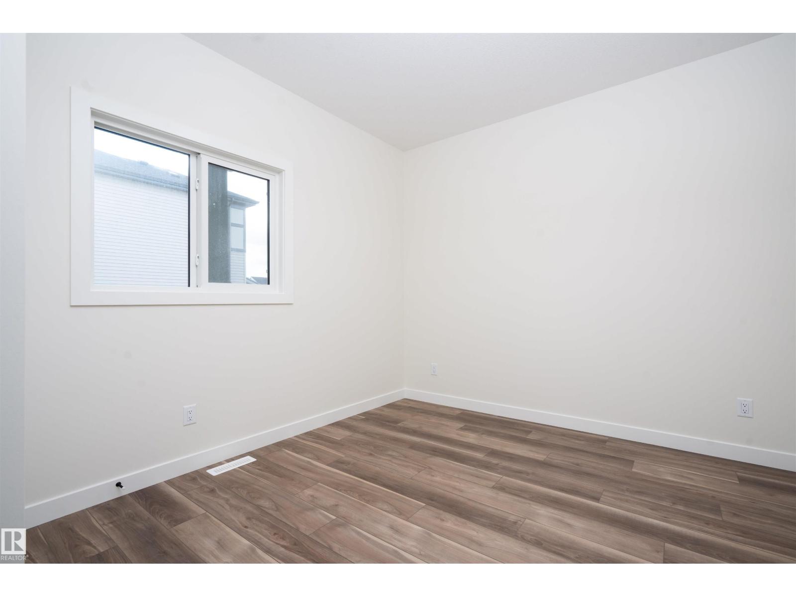 2623 5 Av Sw Property Photo 12