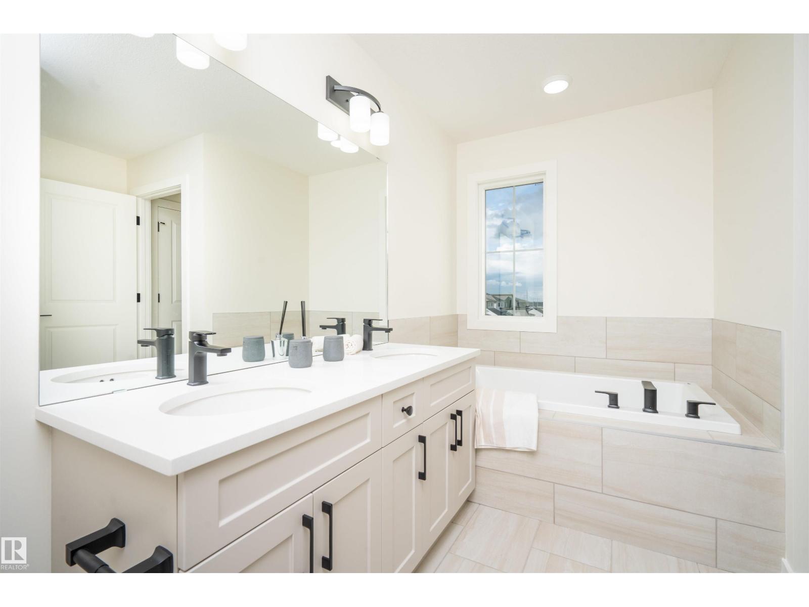 2623 5 Av Sw Property Photo 31