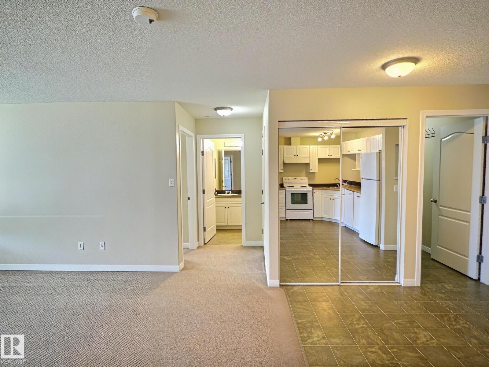 #111 5350 199 St Nw Property Photo 3