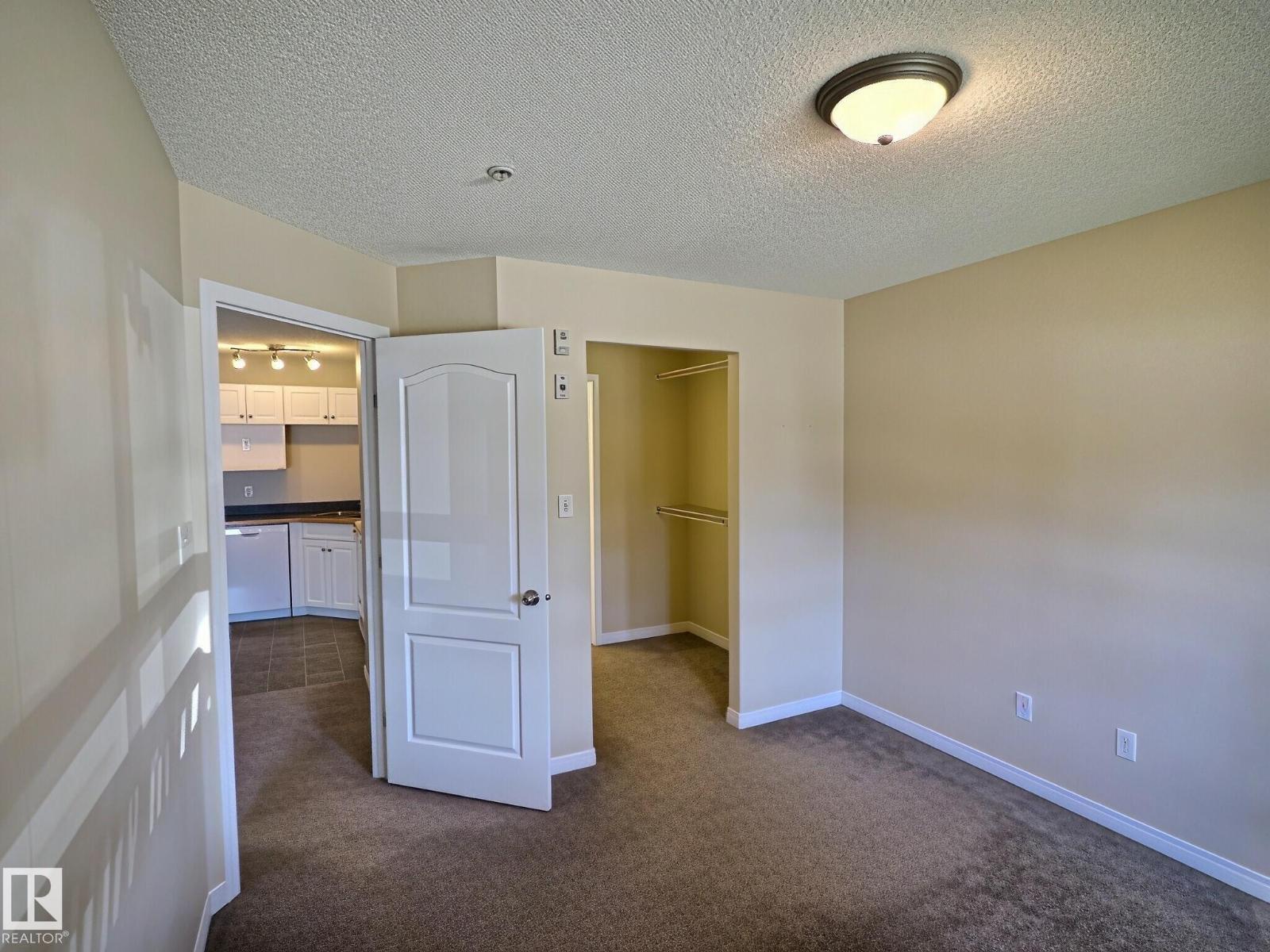 #111 5350 199 St Nw Property Photo 6