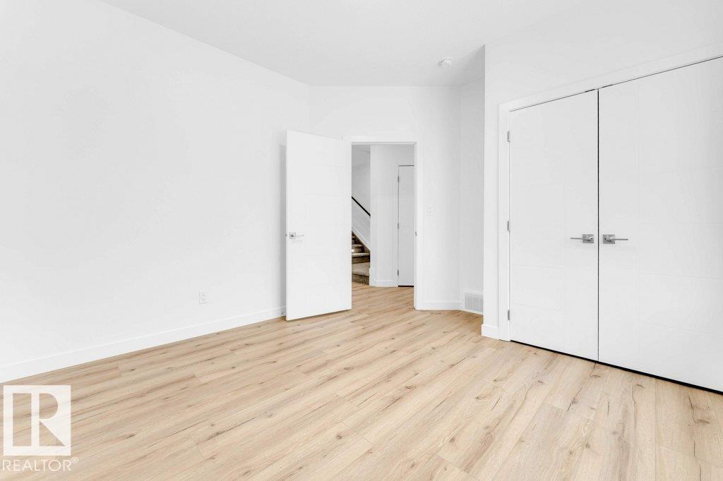 182 Pacific Drive Property Photo 12