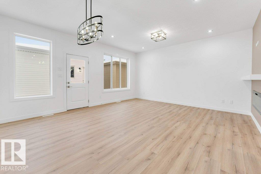 182 Pacific Drive Property Photo 14