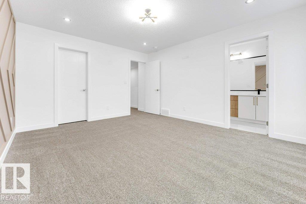 182 Pacific Drive Property Photo 22