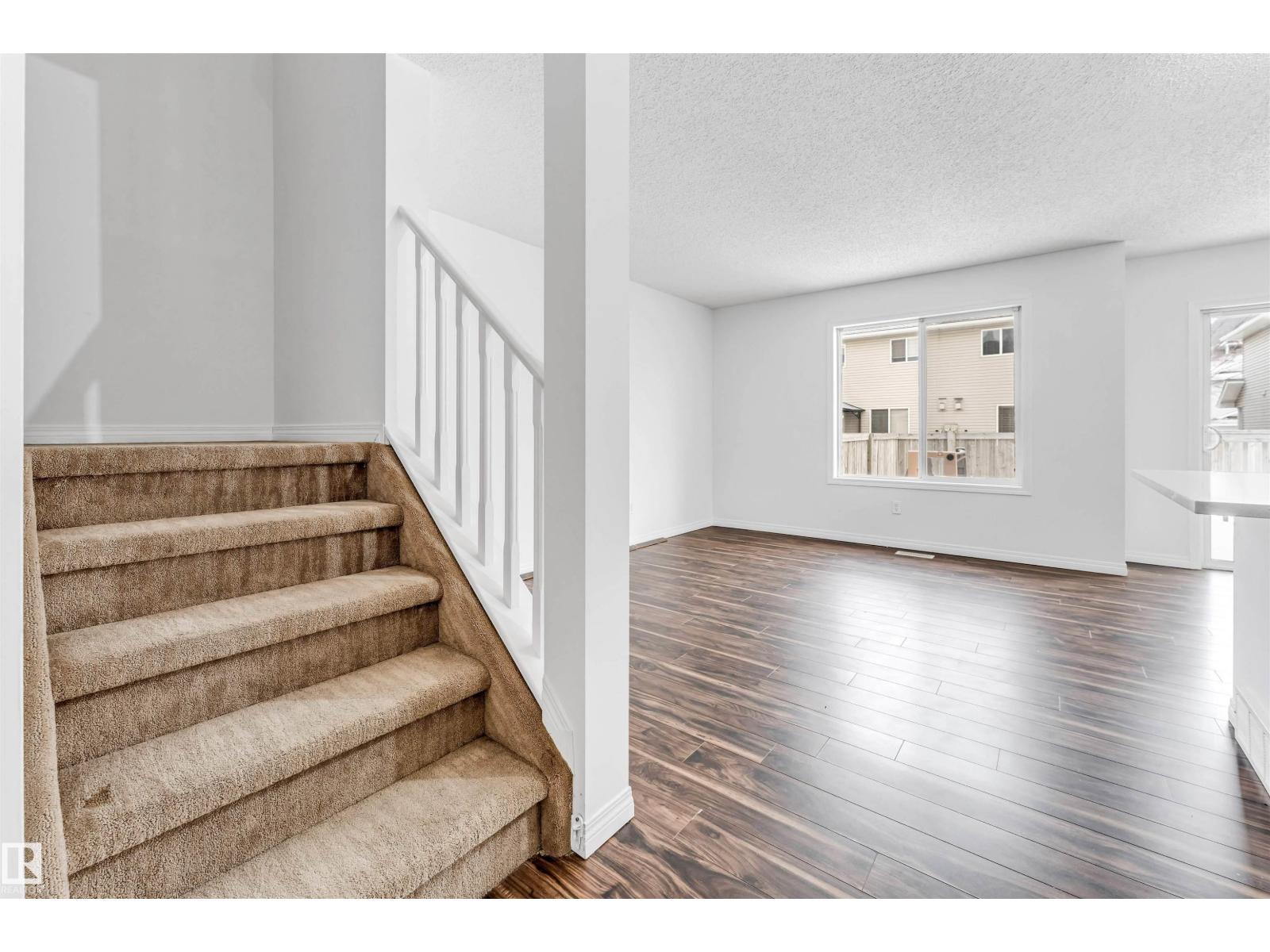 96 4350 23 St Nw Property Photo 13
