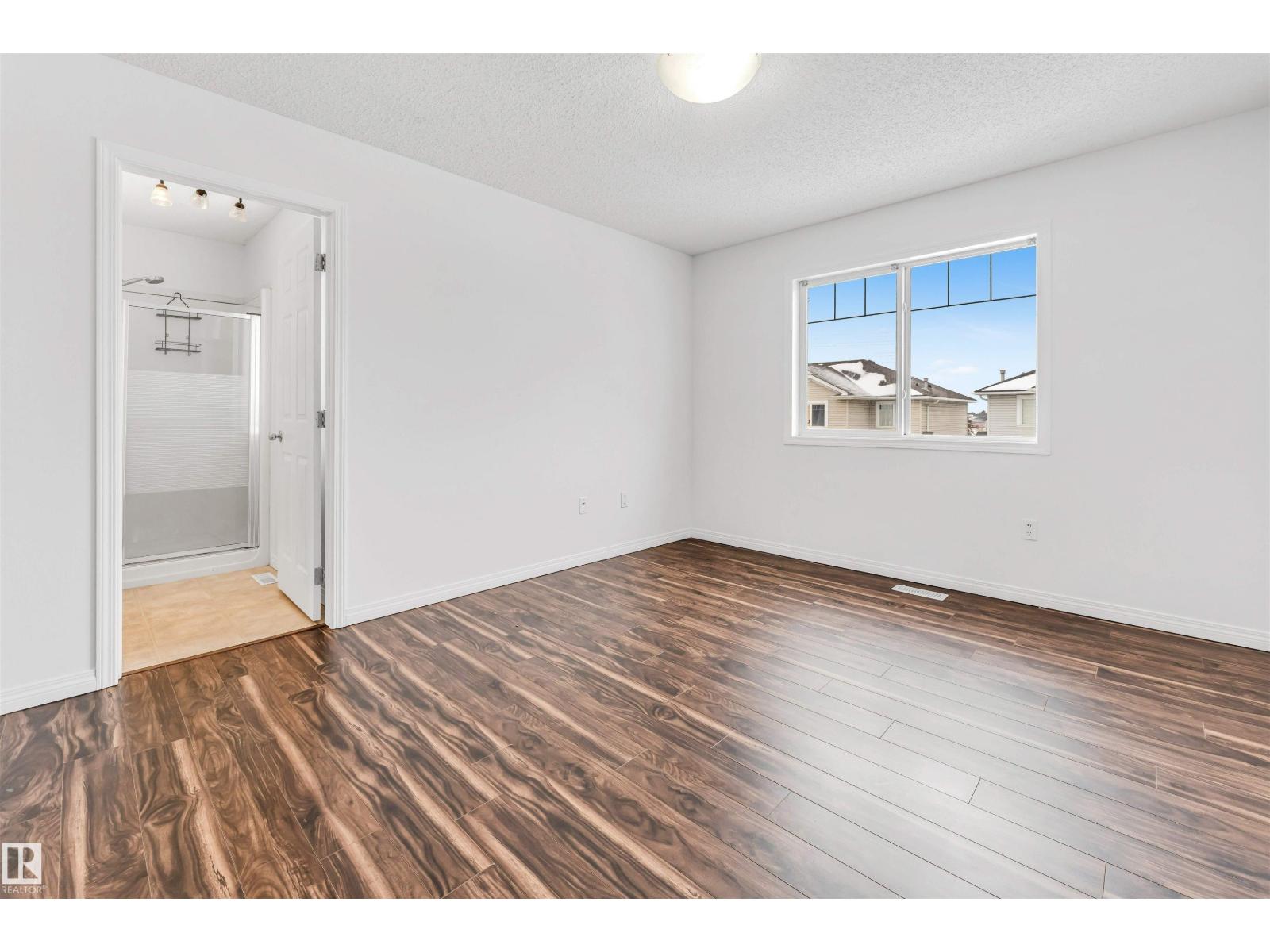 96 4350 23 St Nw Property Photo 14