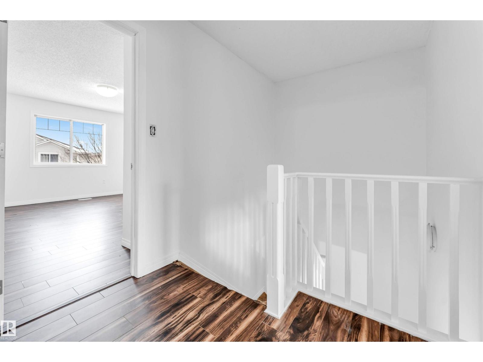 96 4350 23 St Nw Property Photo 25