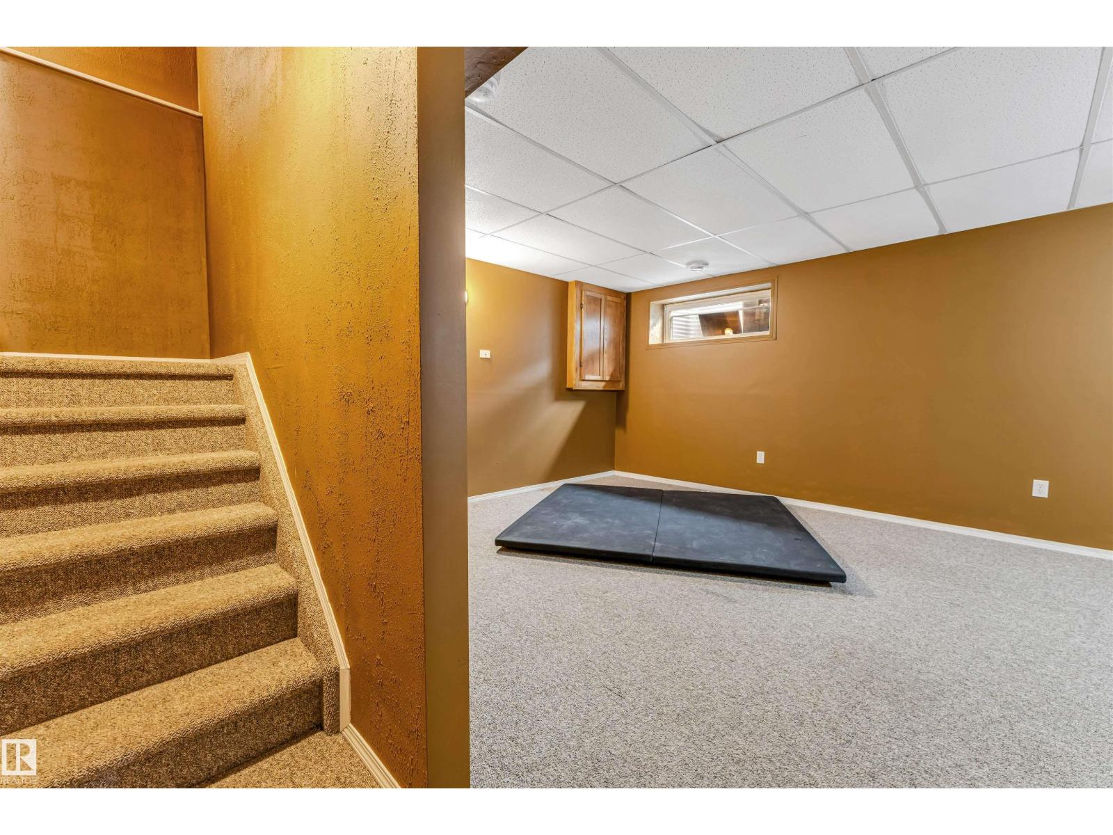 96 4350 23 St Nw Property Photo 29