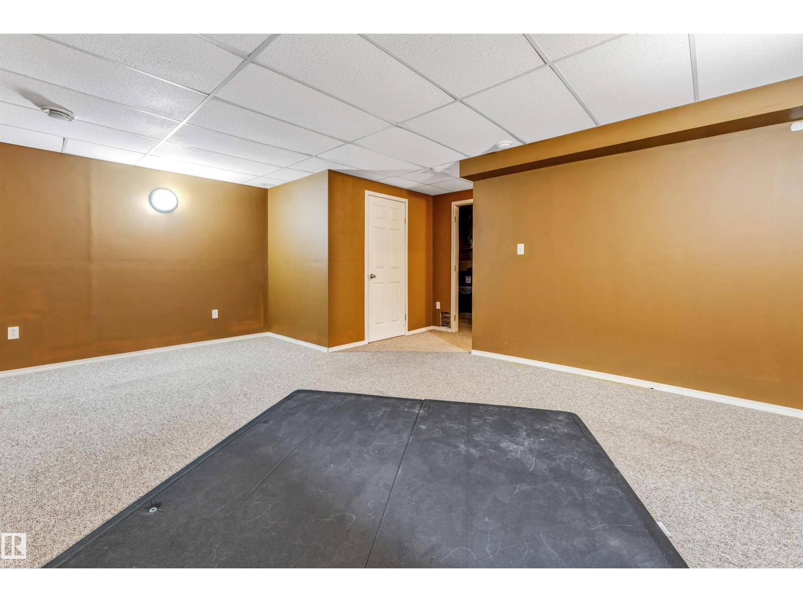 96 4350 23 St Nw Property Photo 31
