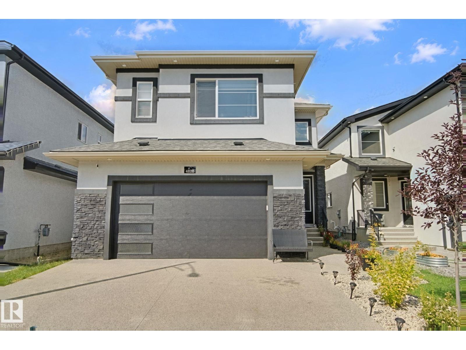 4820 174 AV NW