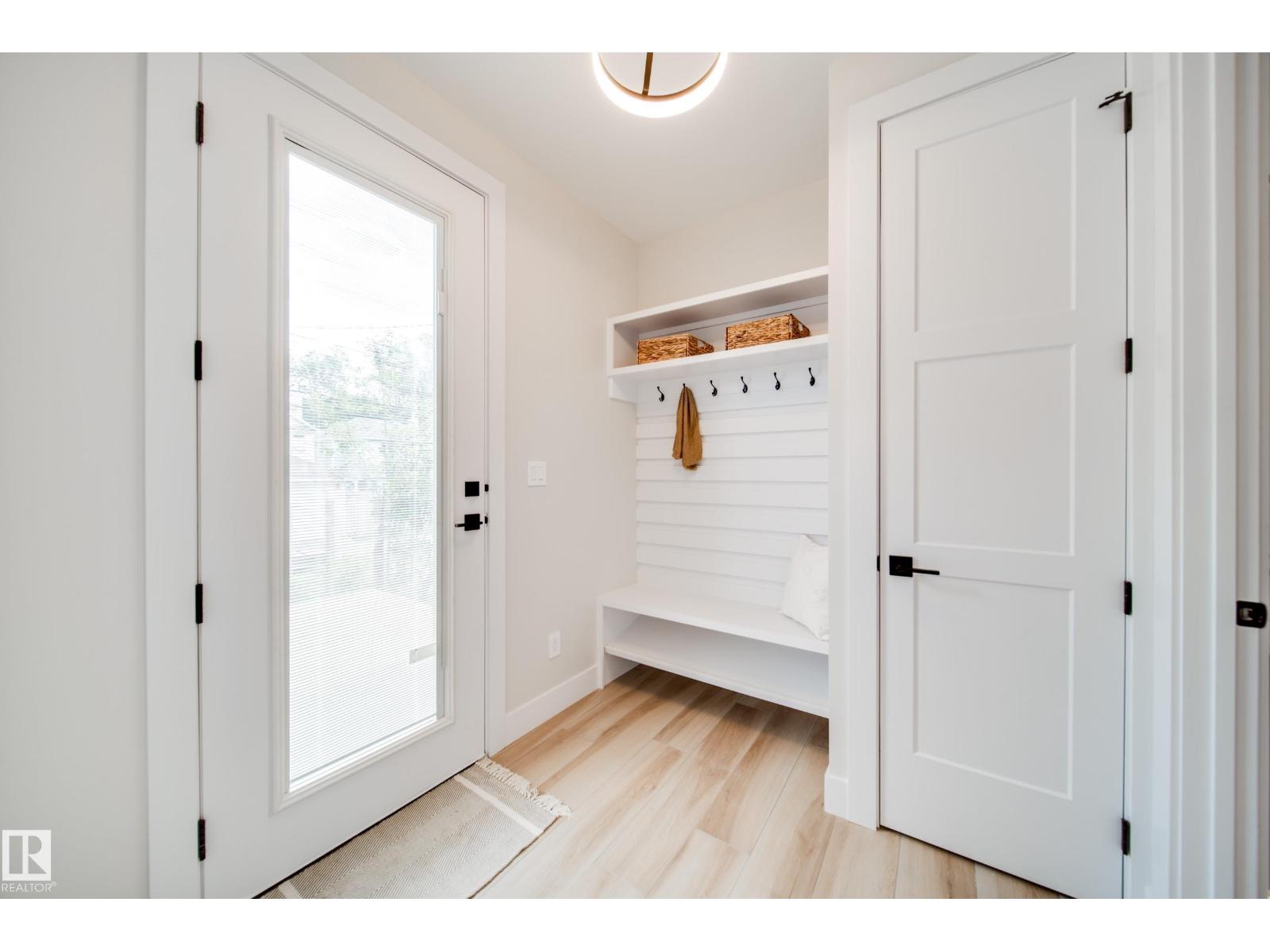 9625 101 St Nw Property Photo 17