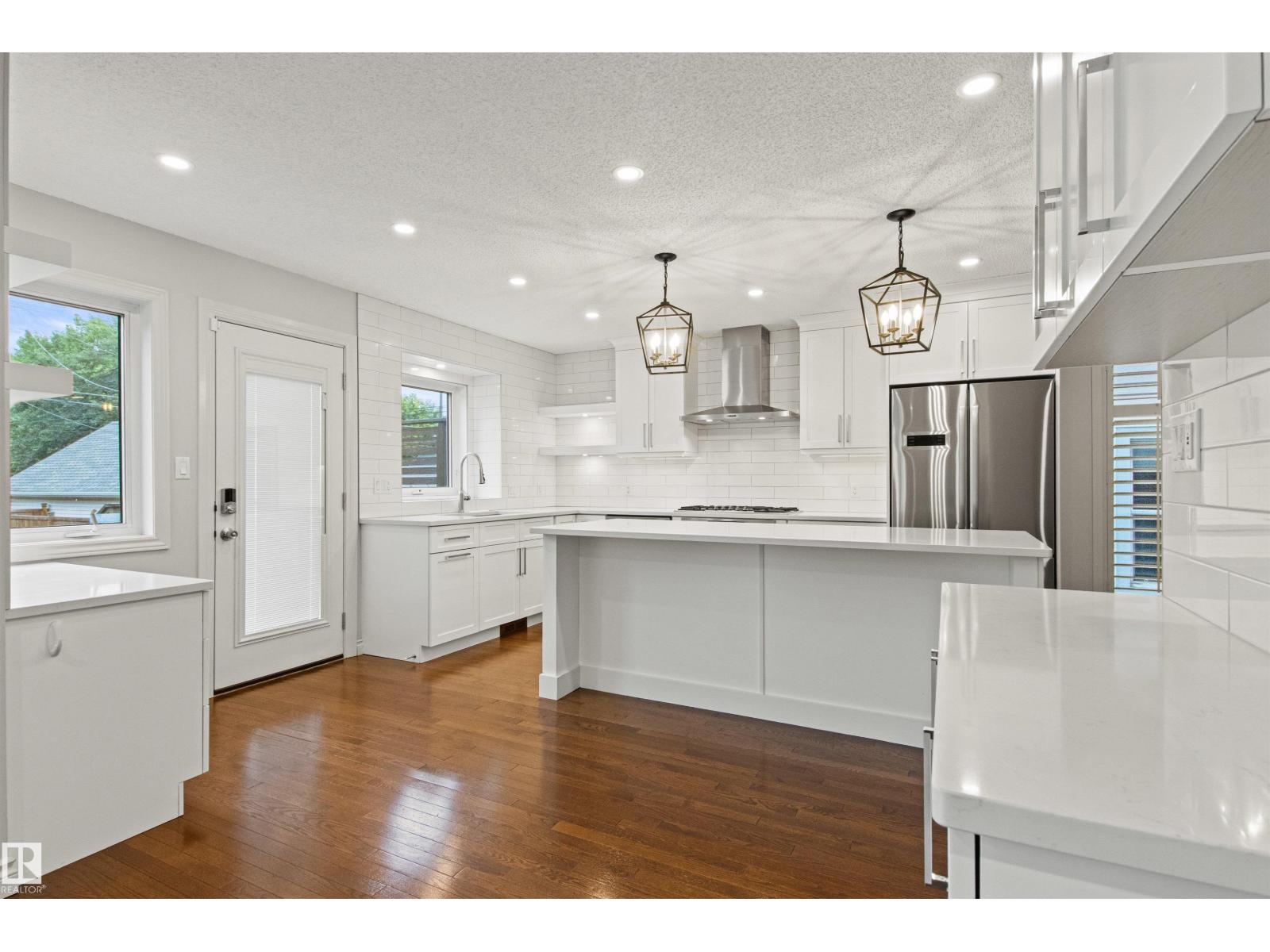 10626 125 St Nw Property Photo 17