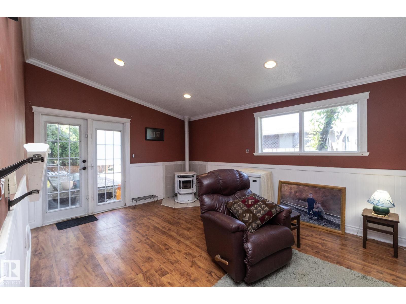 3608 44 St Property Photo 35
