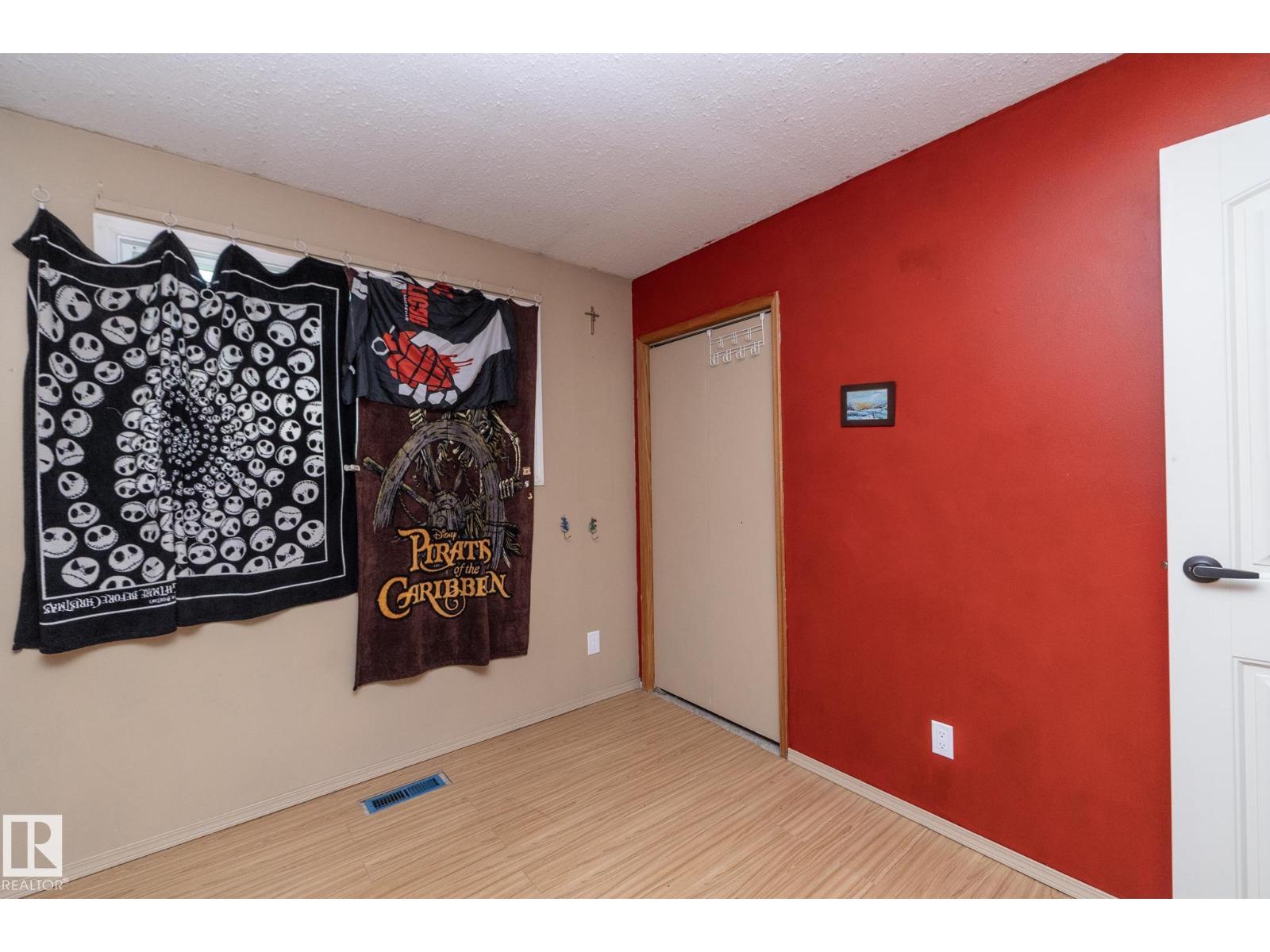 3608 44 St Property Photo 38