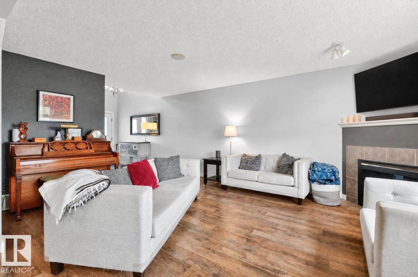 10 Douglas Cr Property Photo 8