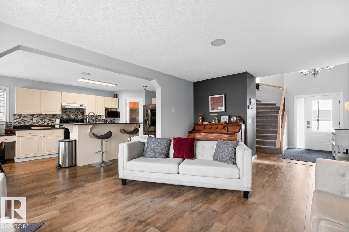 10 Douglas Cr Property Photo 9