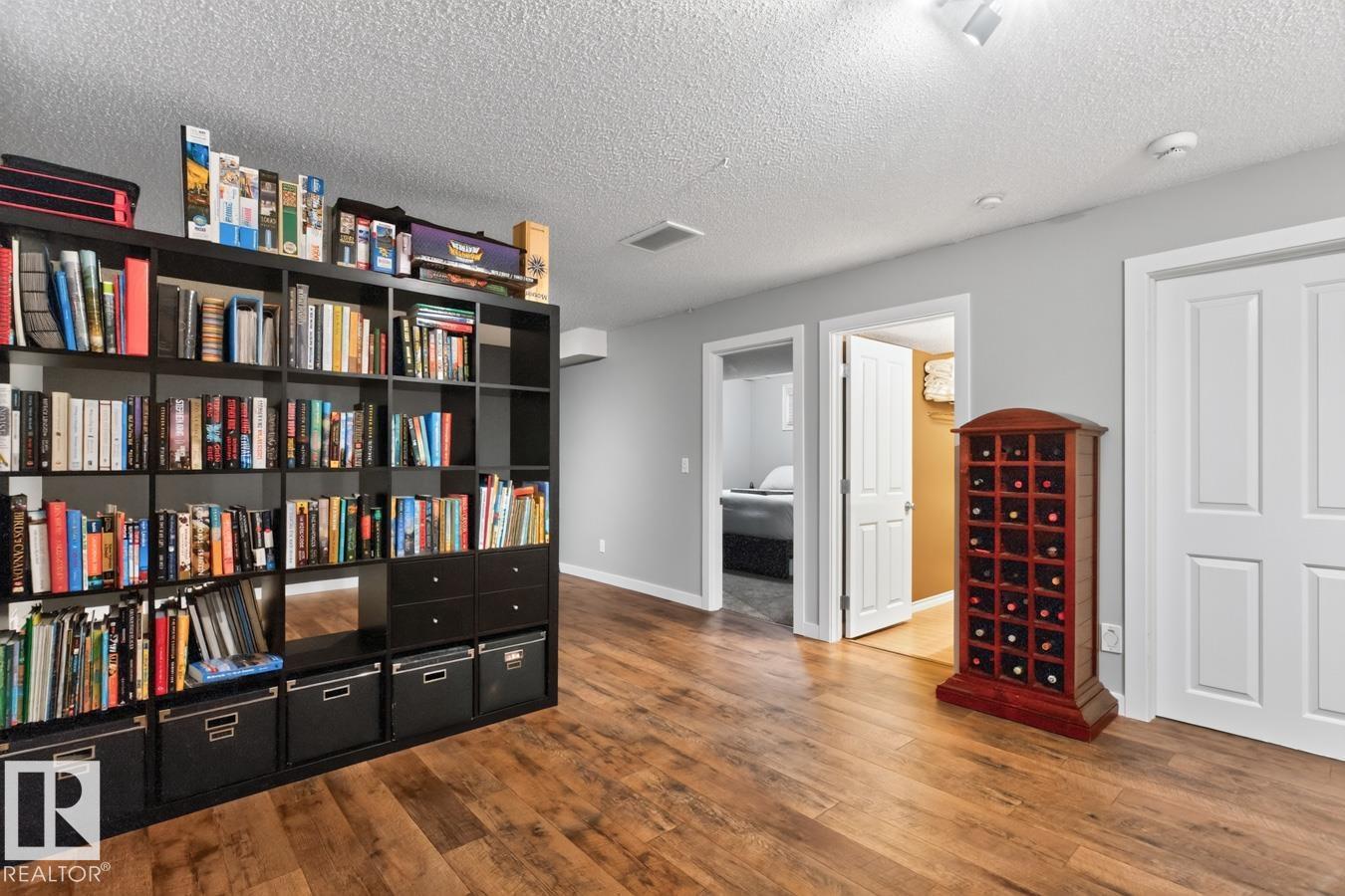 10 Douglas Cr Property Photo 33