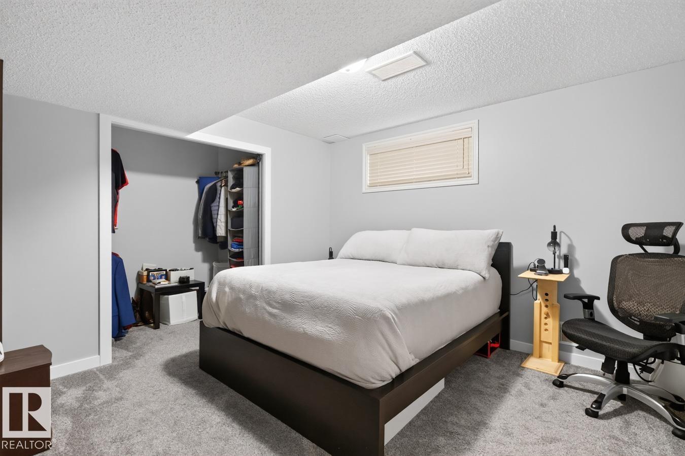 10 Douglas Cr Property Photo 36