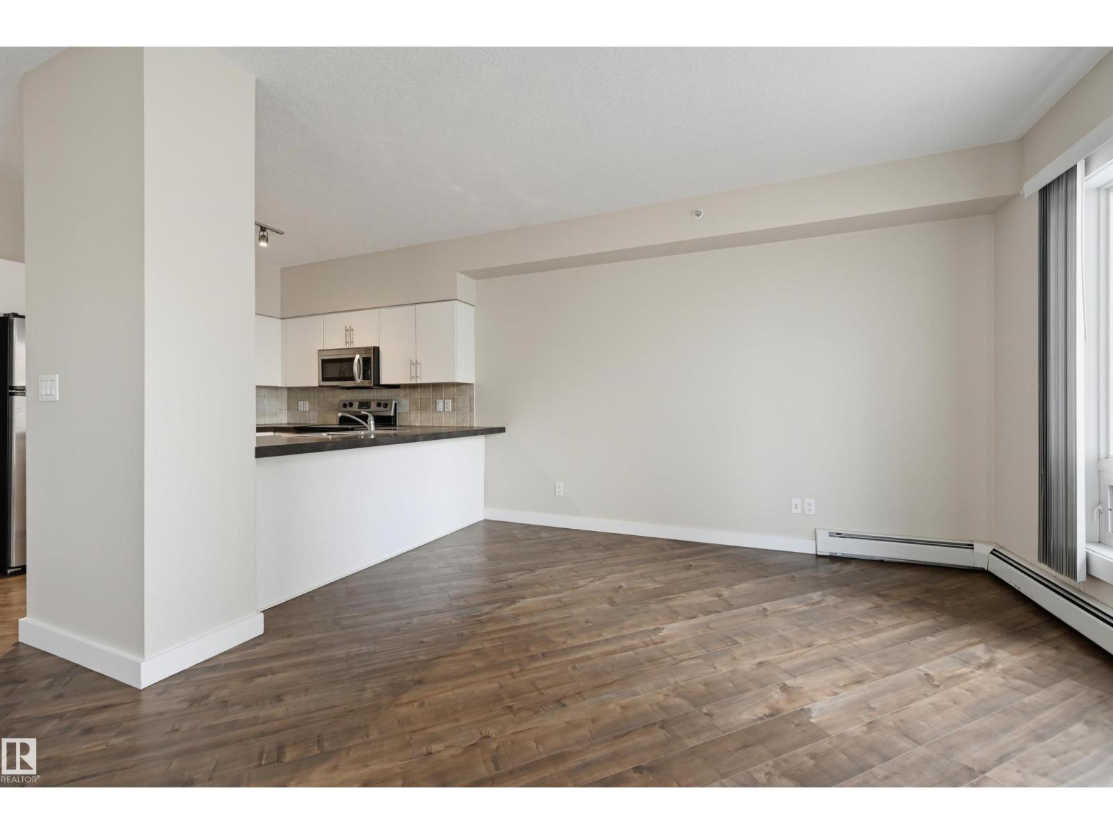 #801 10136 104 St Nw Property Photo 15