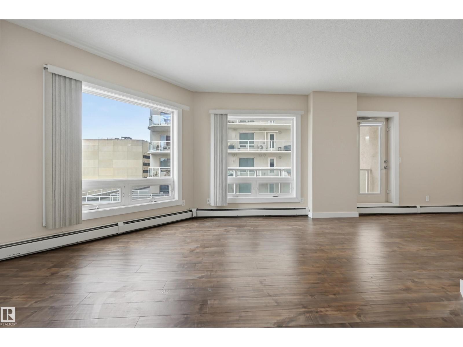 #801 10136 104 St Nw Property Photo 18