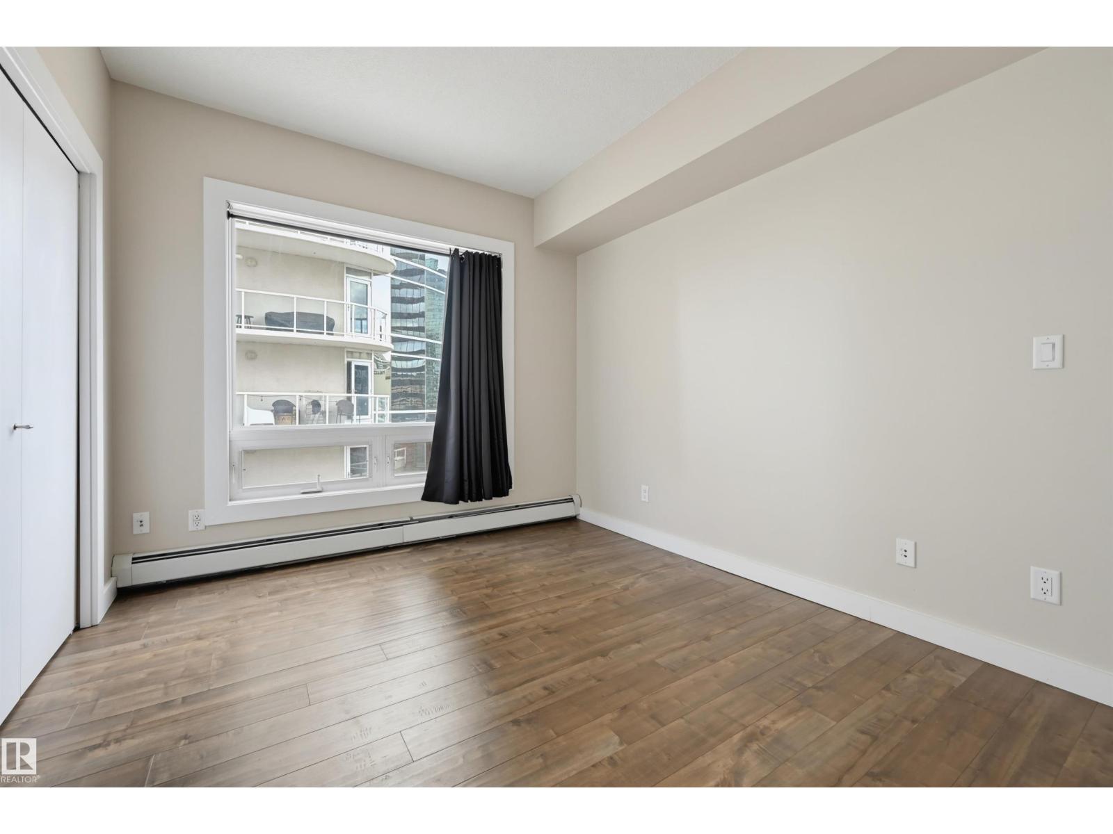 #801 10136 104 St Nw Property Photo 19