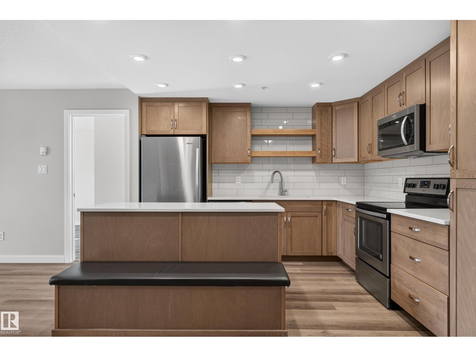 #131 5504 SCHONSEE DR NW Property Photo 1