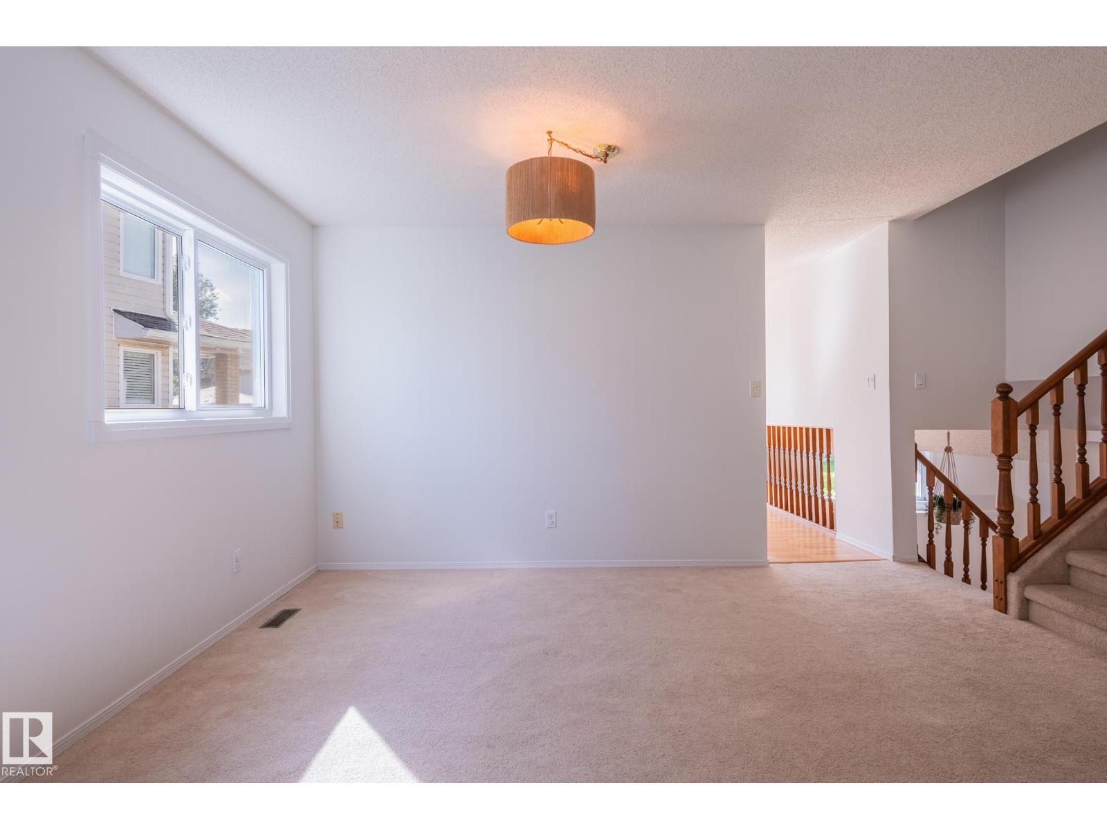 435 Ormsby Rd W Nw Property Photo 11