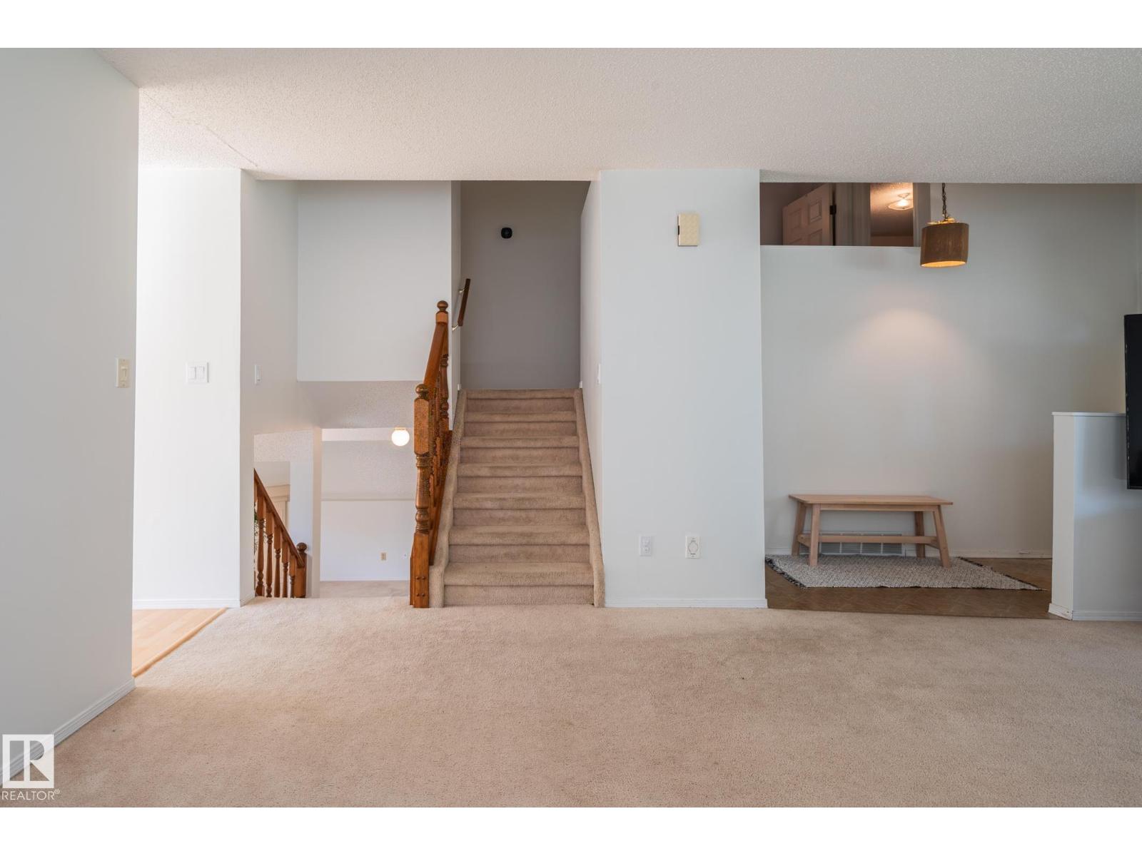 435 Ormsby Rd W Nw Property Photo 20