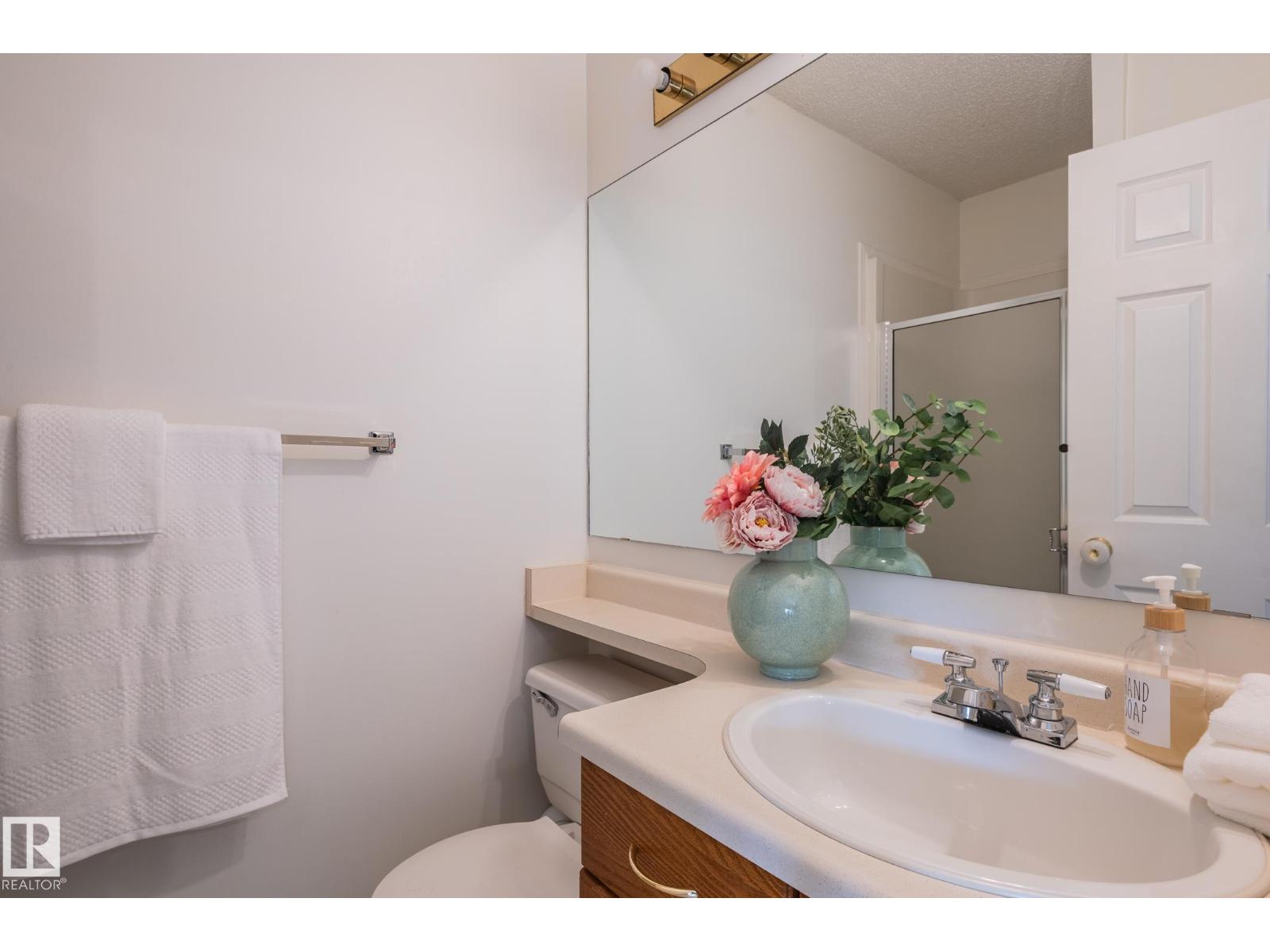 435 Ormsby Rd W Nw Property Photo 24