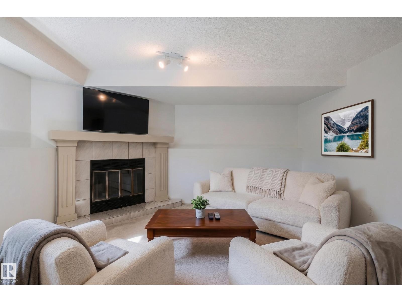 435 Ormsby Rd W Nw Property Photo 33